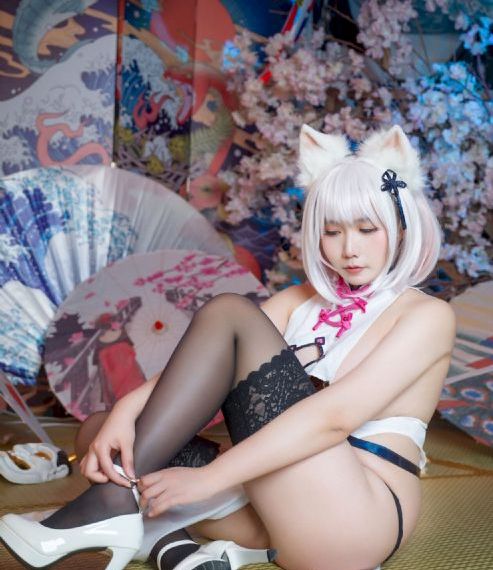 欧美色老头色老太_超清版蓝光版中文字幕包