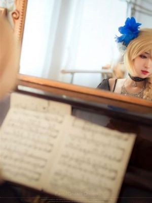 欧美黑白美女图片唯美_720全集在线观看